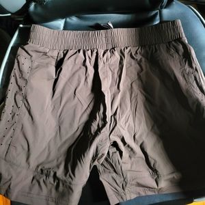 Alphalete infinity speed short 5.5"